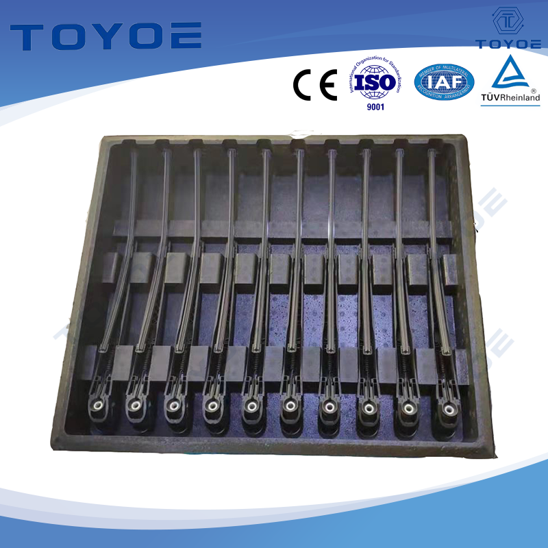 Os divisores em camadas da HDPE Box protegem as peças do impacto.