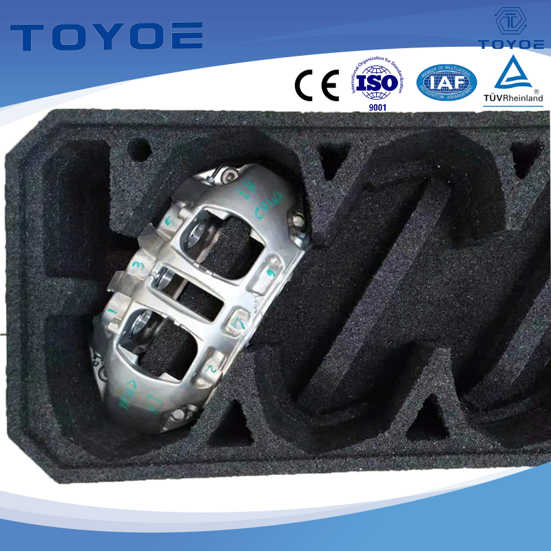 Forro de proteção ideal para absorvedores de choques automotivos.