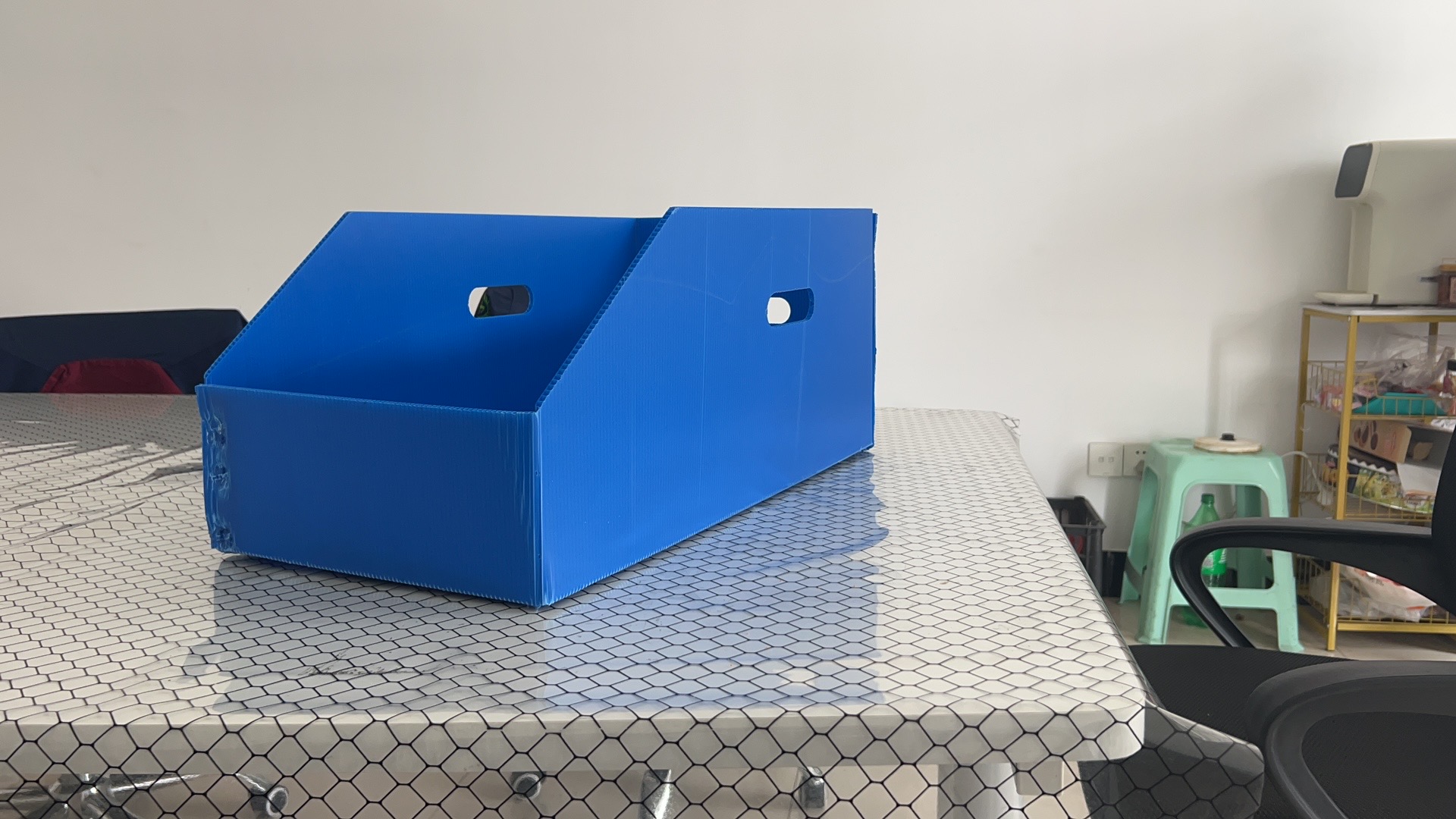 RapidDeploy Industrial Tote - 15S Configuração com painéis codificados a cores
