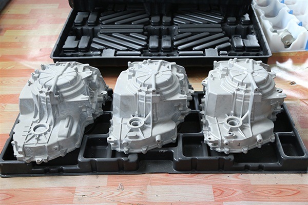 Forro interno formado a v&aacute;cuo